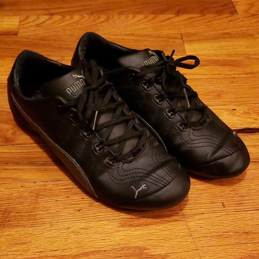 Women's Puma Shoes